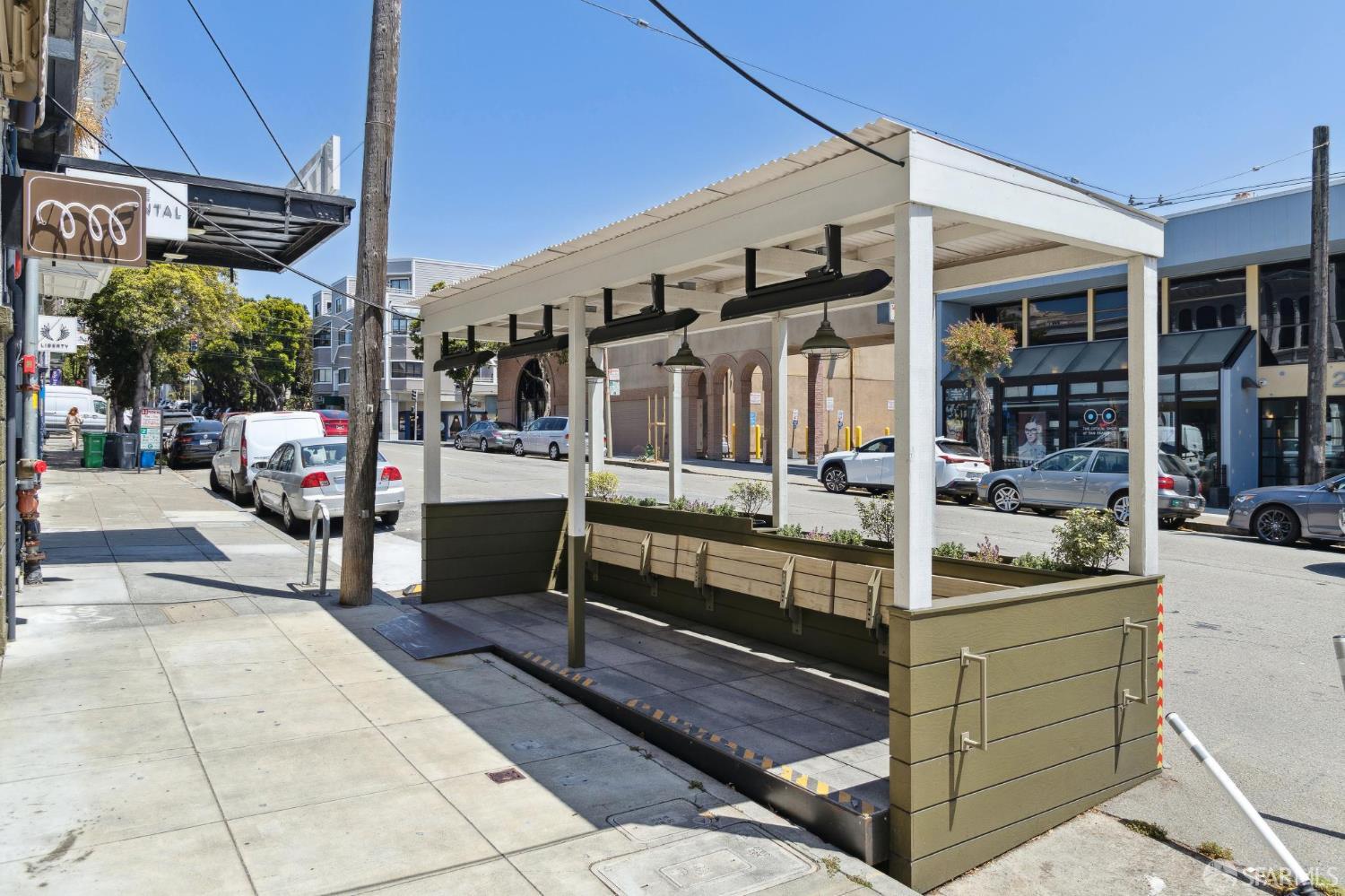 2232 Bush Street