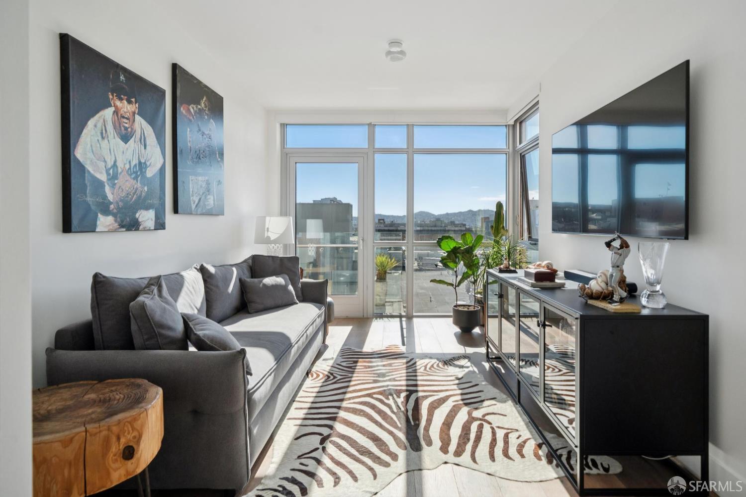 72 S Townsend Street # 806