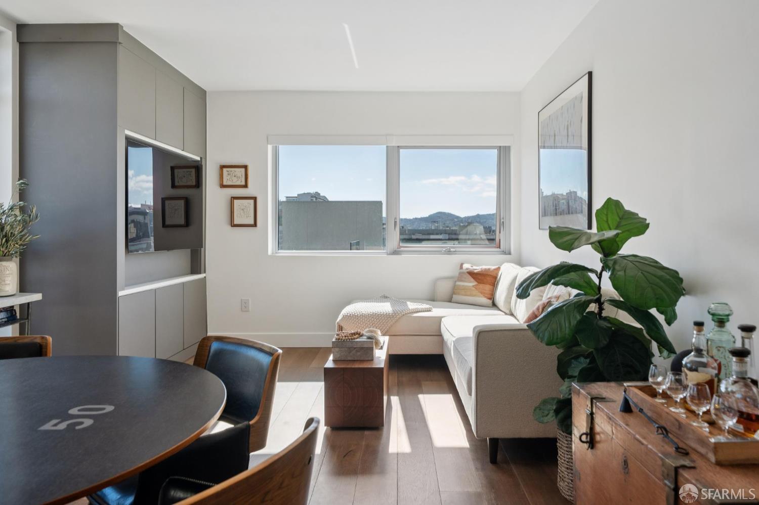 72 S Townsend Street # 806