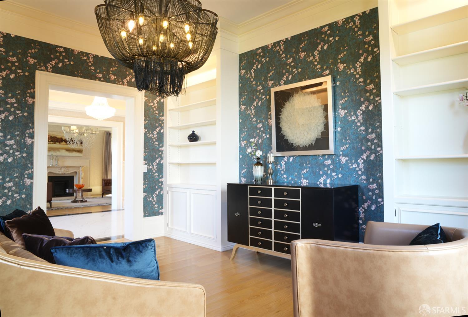 2505 Divisadero Street