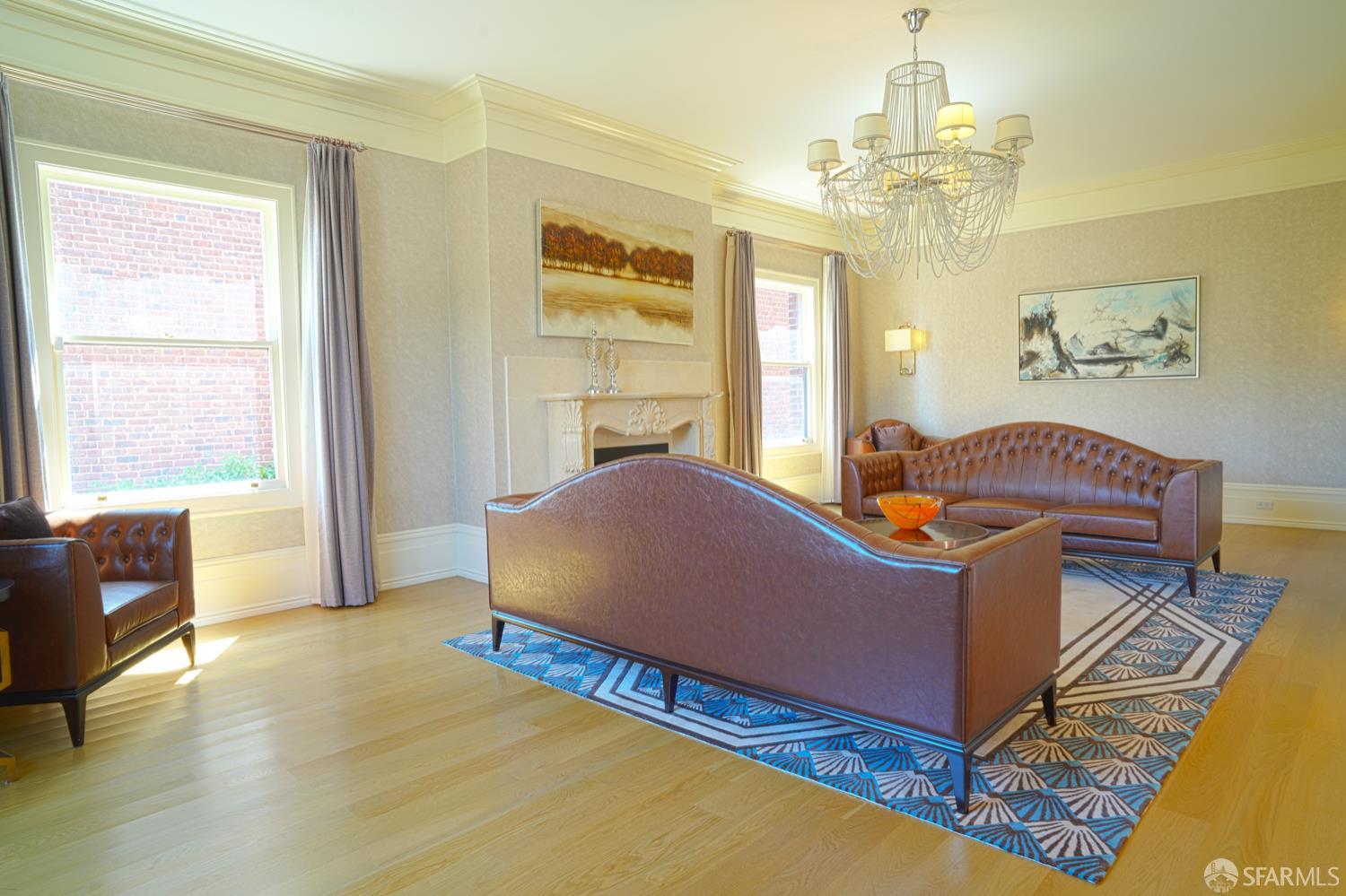 2505 Divisadero Street