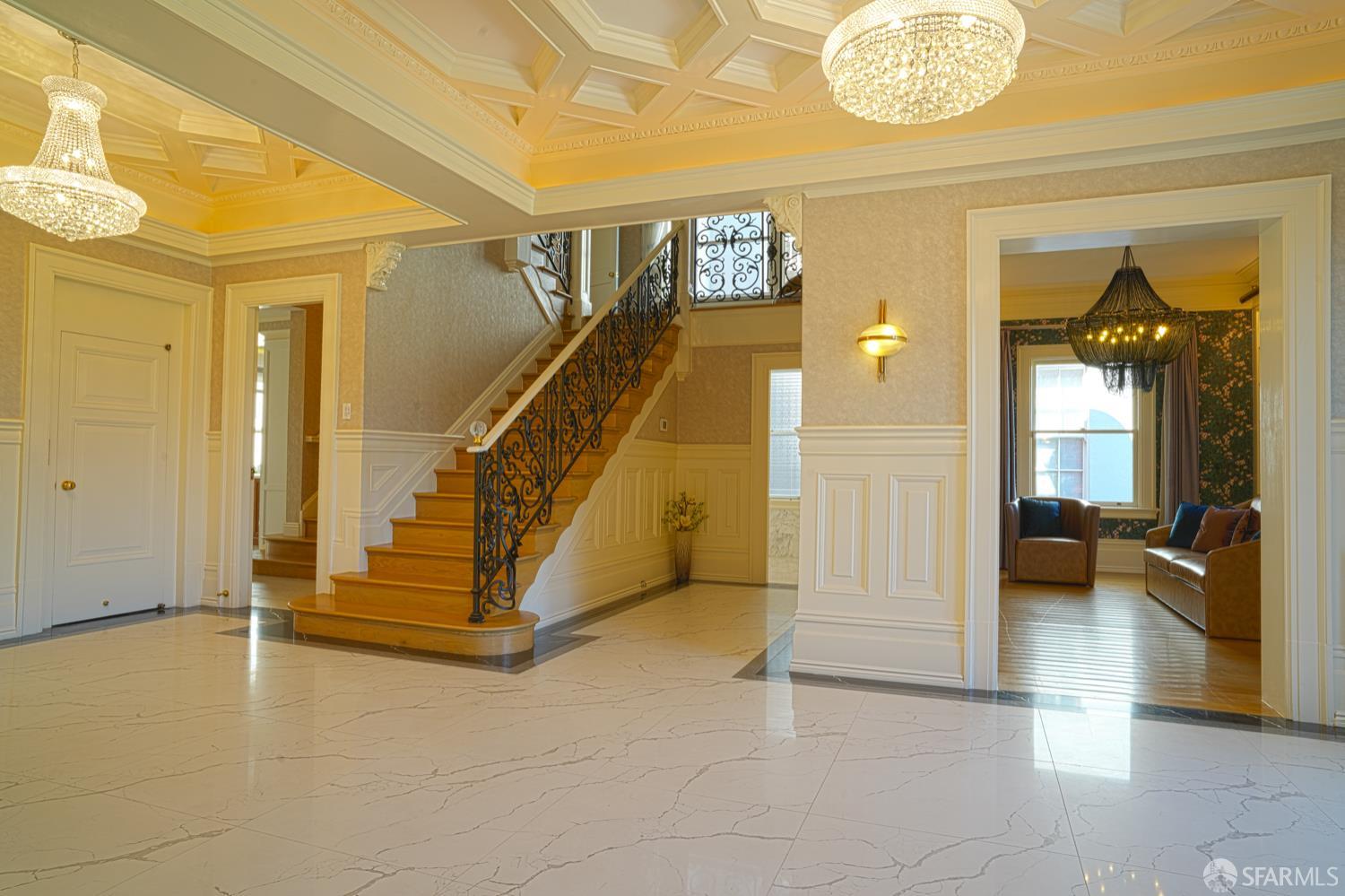 2505 Divisadero Street