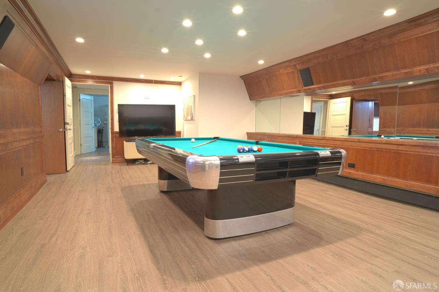 2505 Divisadero Street