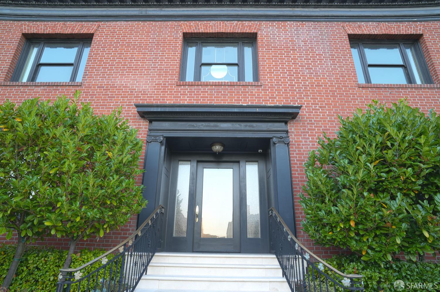 2505 Divisadero Street