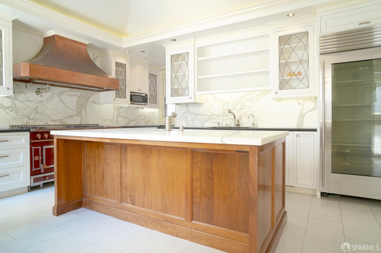 2505 Divisadero Street