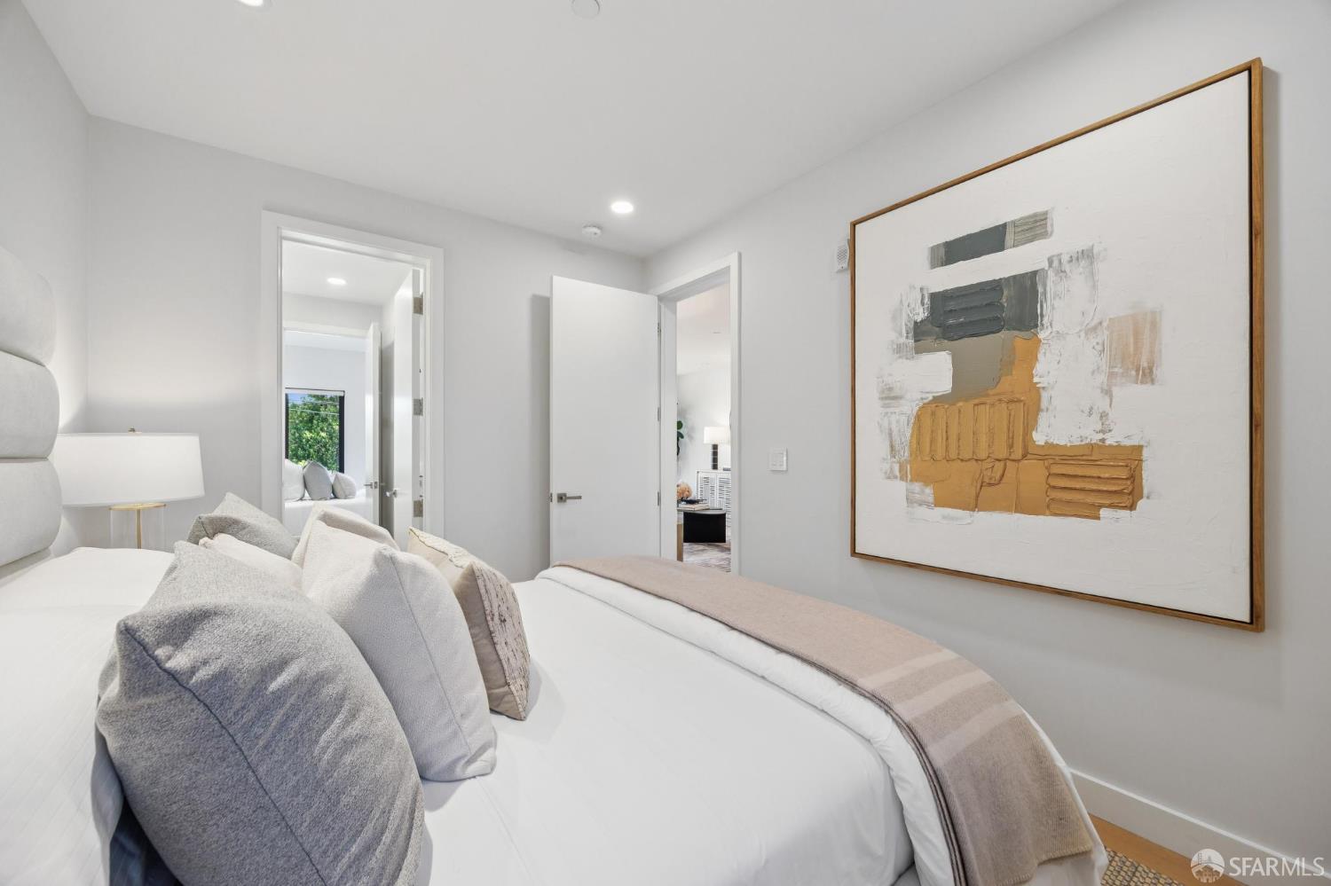 127 Buchanan Street # B