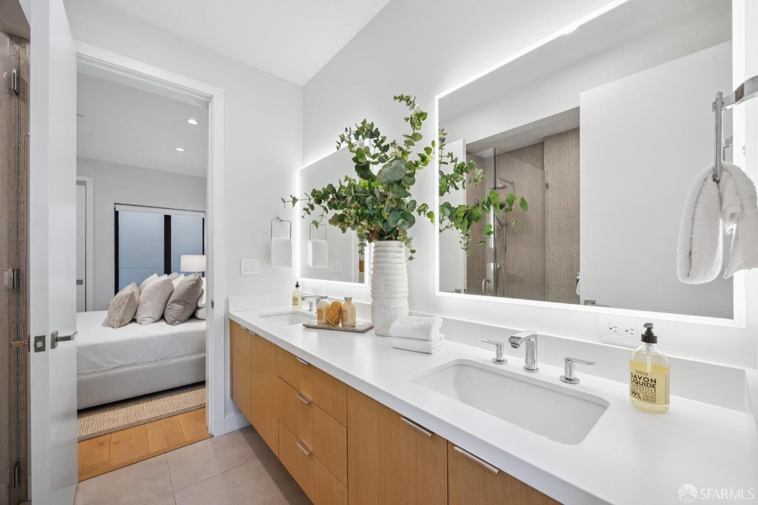 127 Buchanan Street # B