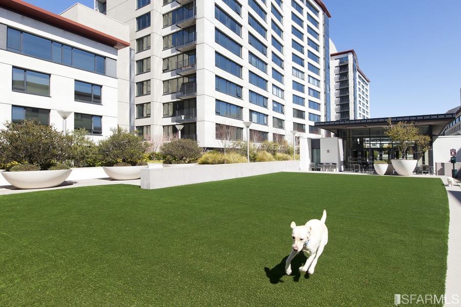 260 King Street # 611