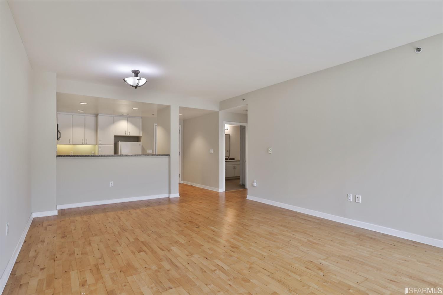 260 King Street # 611