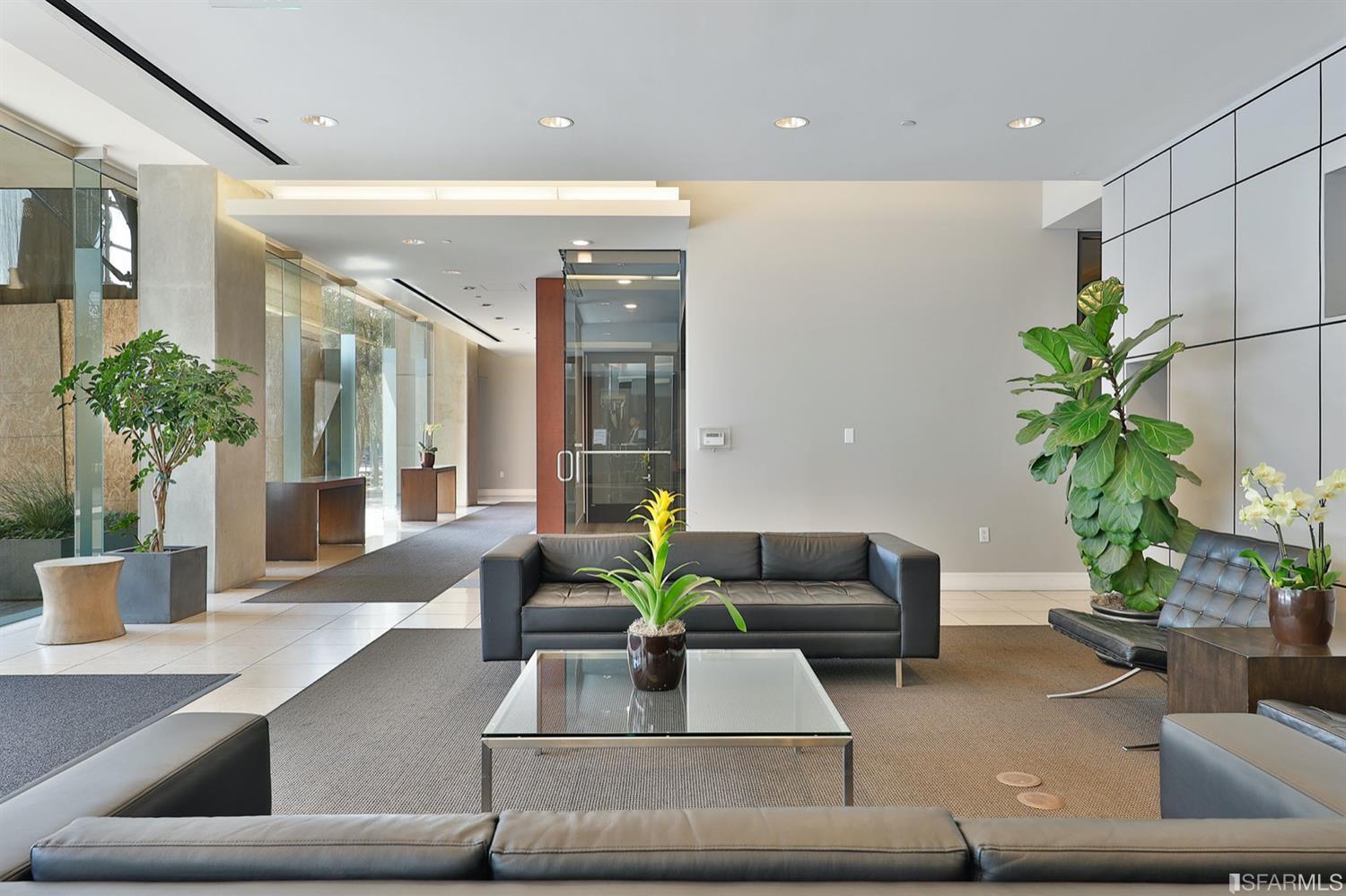 260 King Street # 611