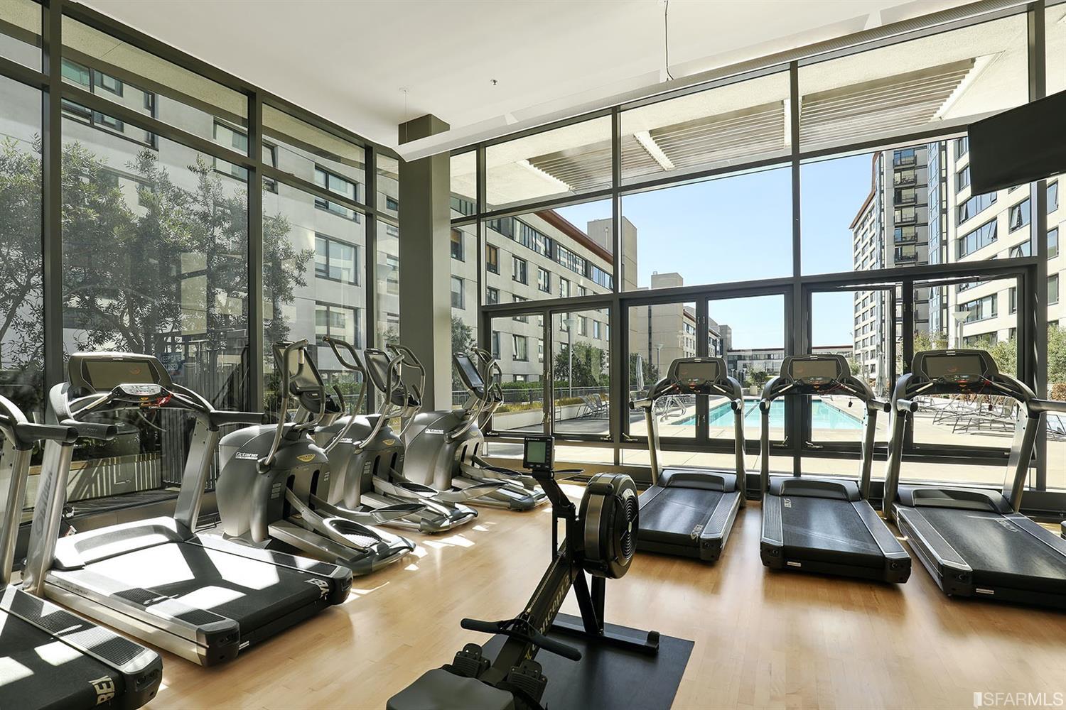 260 King Street # 611