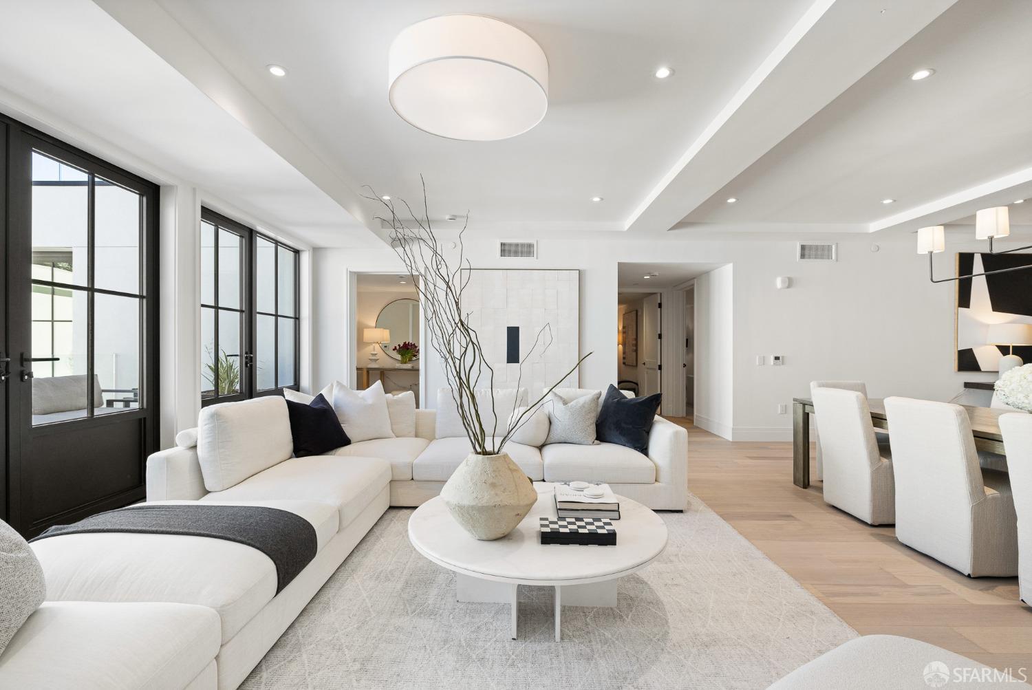 1776 Green Street # 201