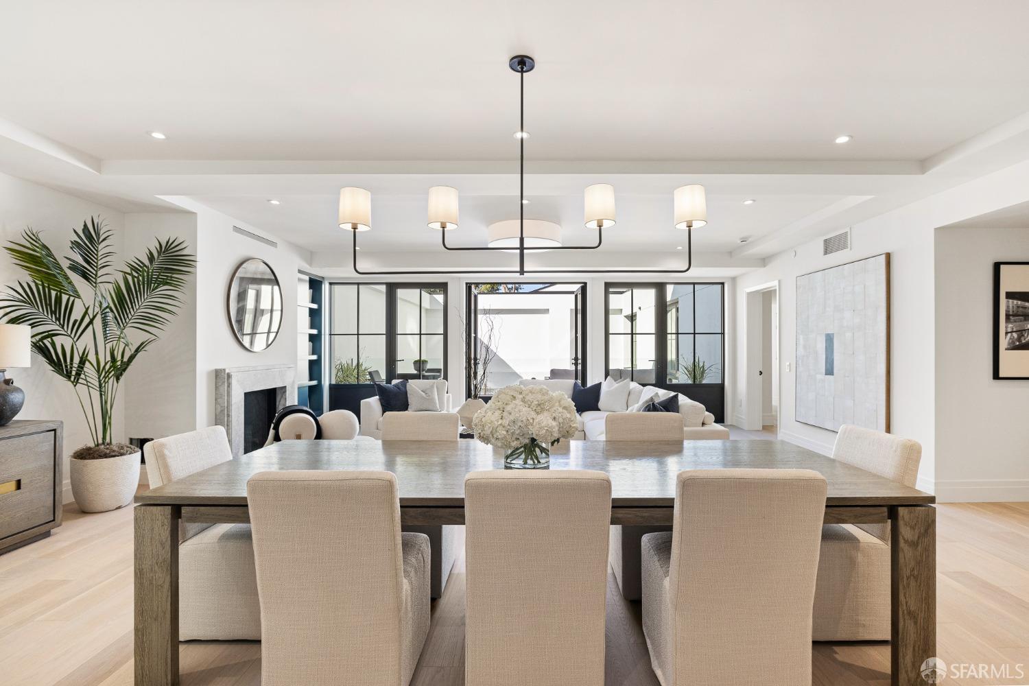 1776 Green Street # 201