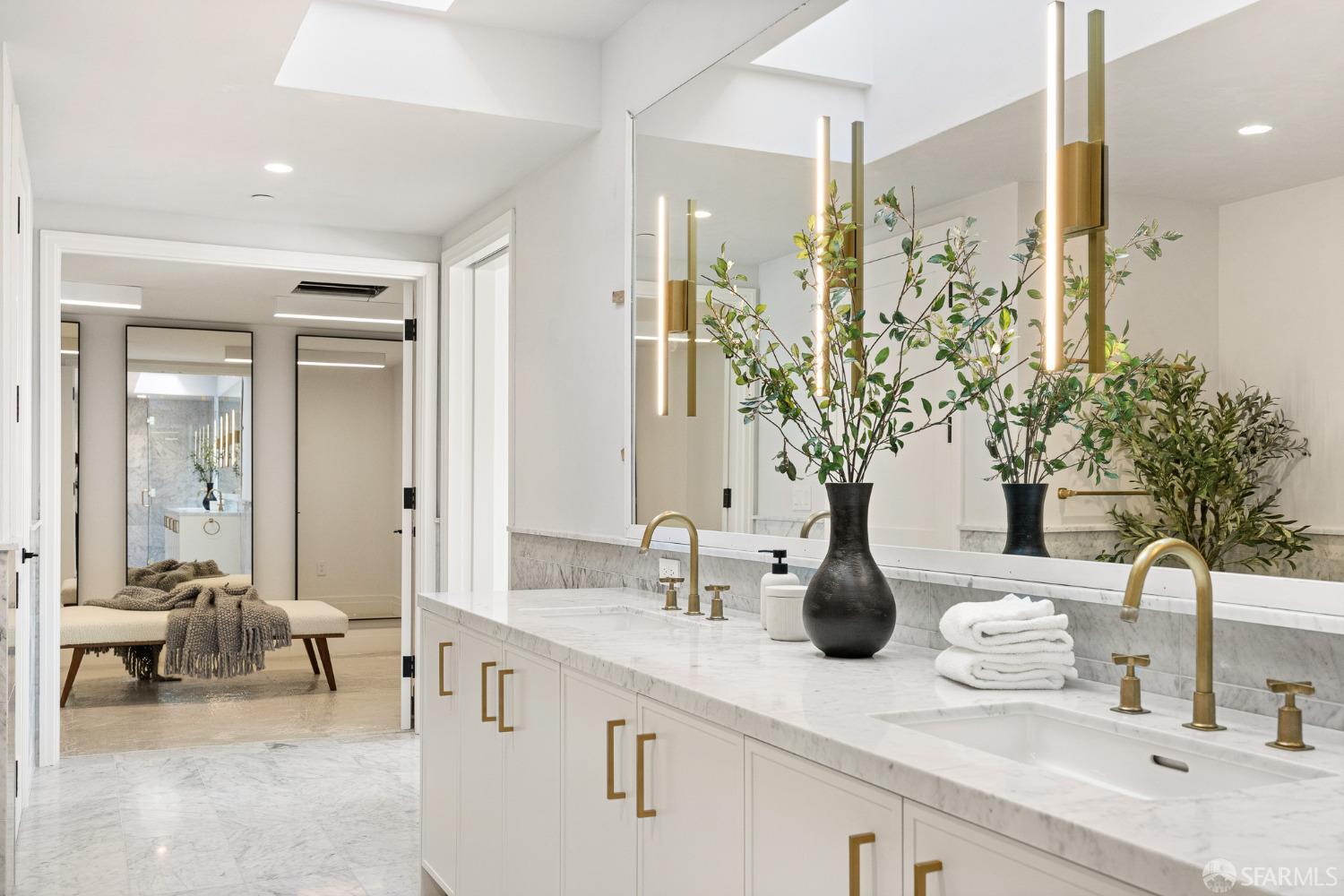 1776 Green Street # 201