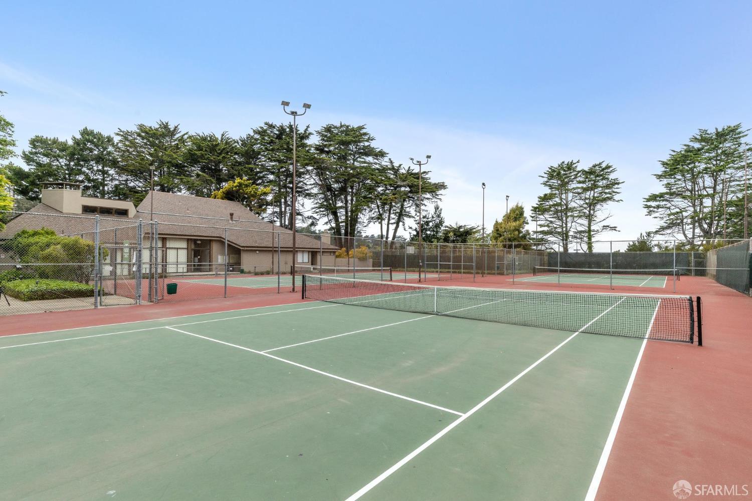 235 N Lake Merced Hills