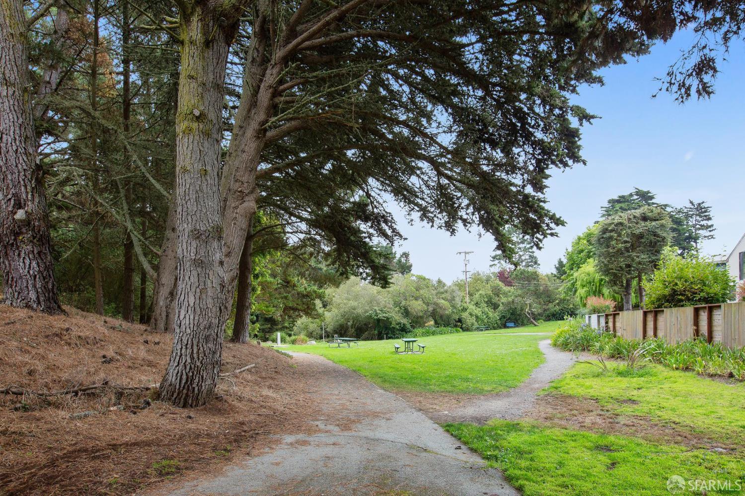 235 N Lake Merced Hills