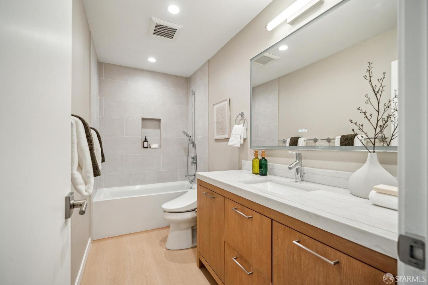 235 N Lake Merced Hills