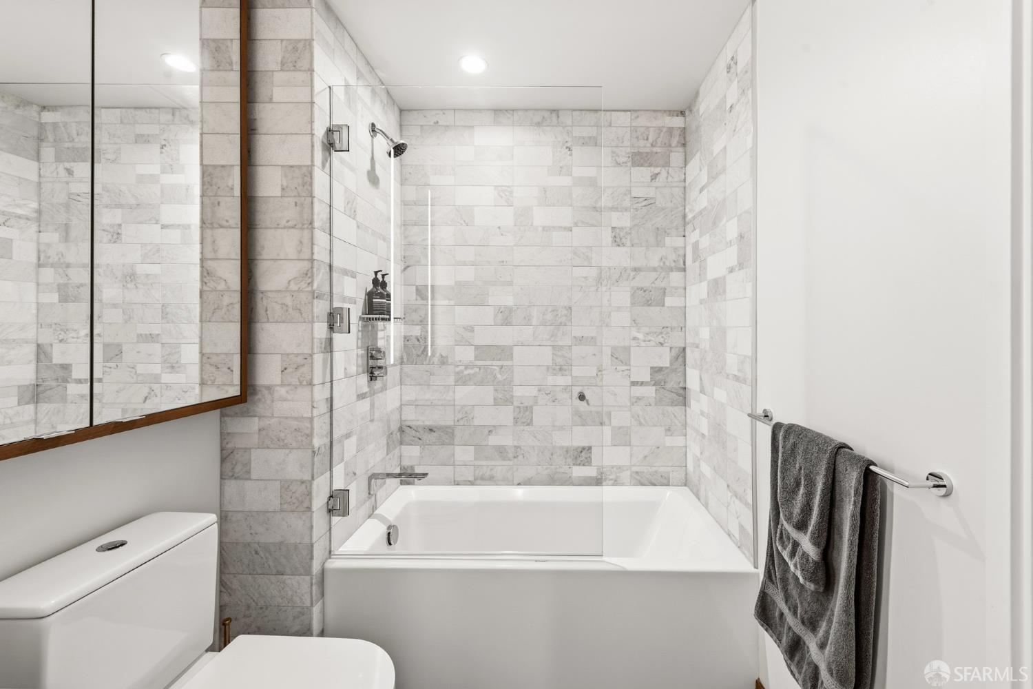 488 Folsom Street # 4701