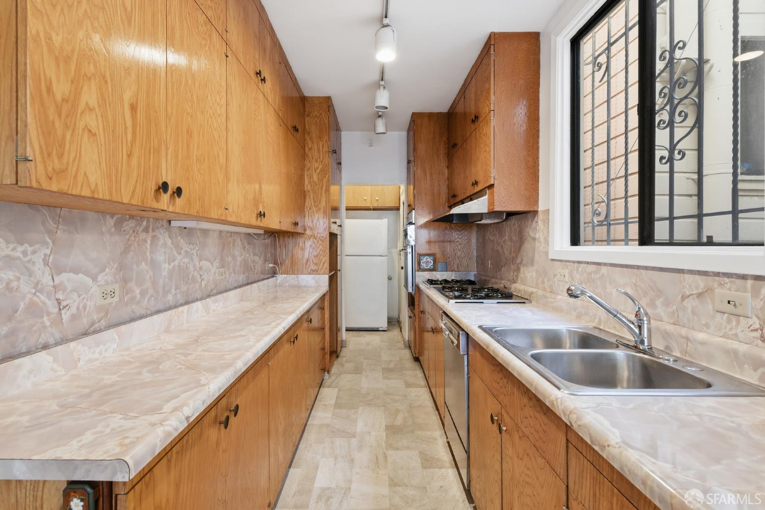 1312-1314 Powell Street