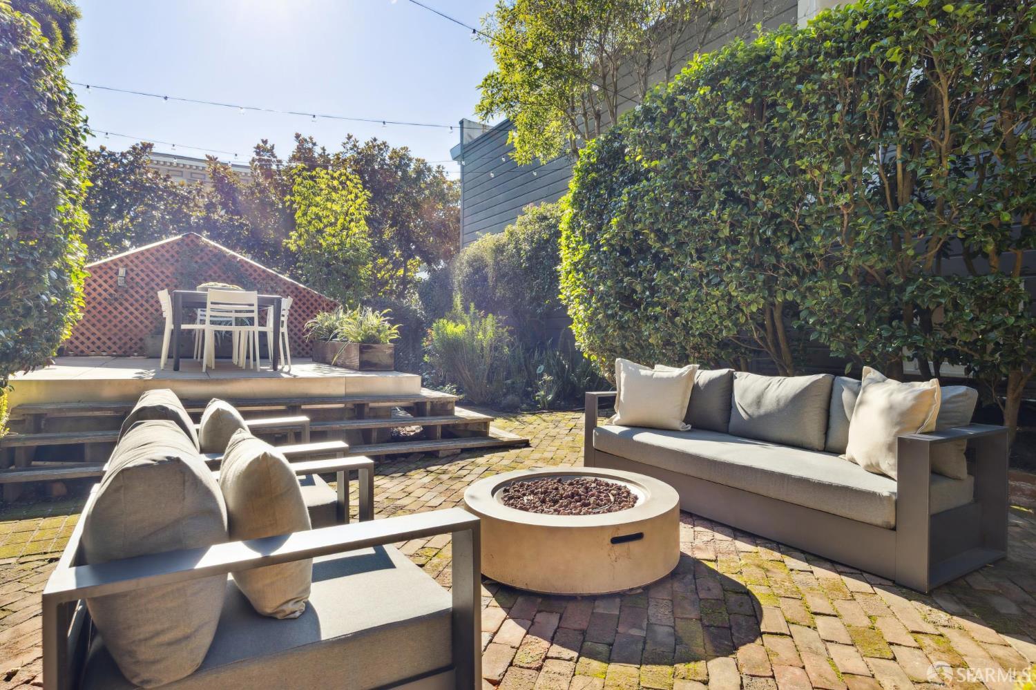 2101 Divisadero Street