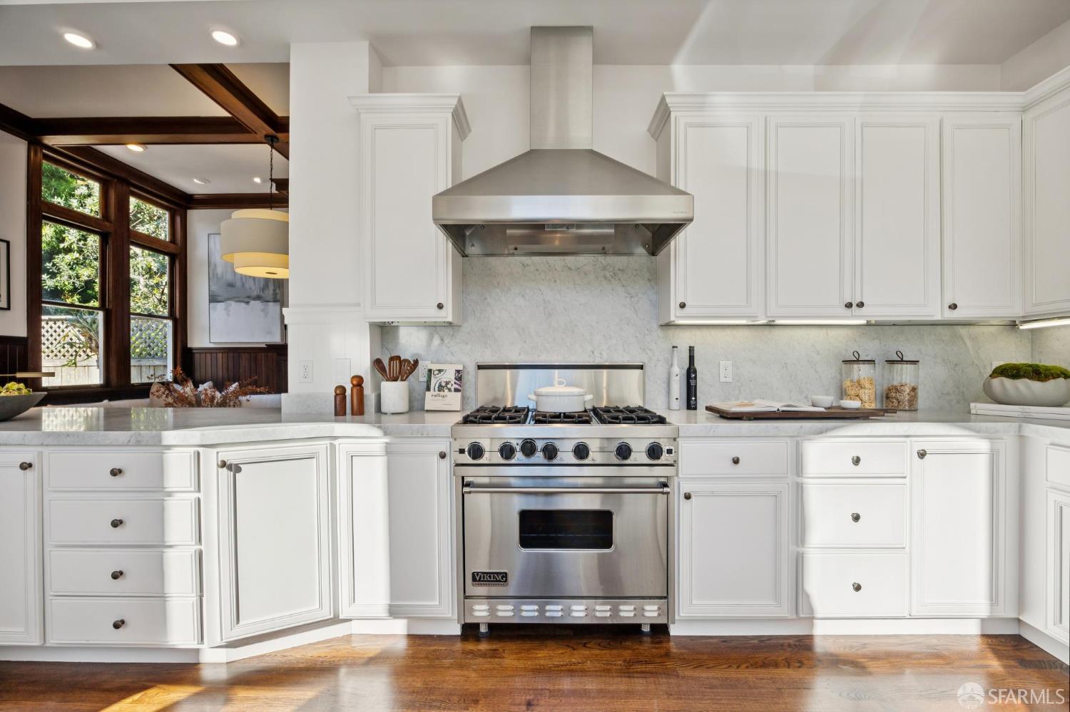 2101 Divisadero Street