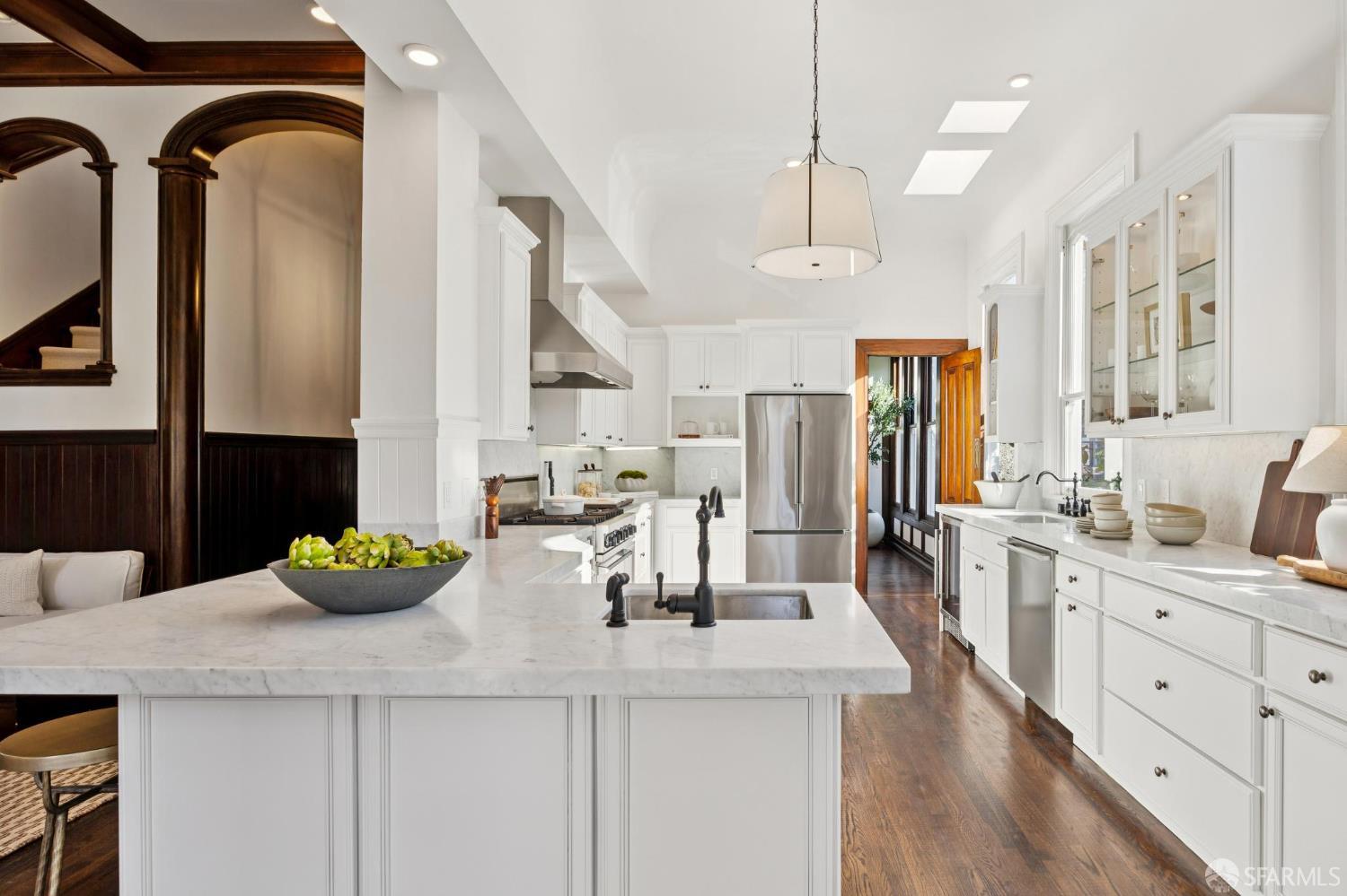 2101 Divisadero Street