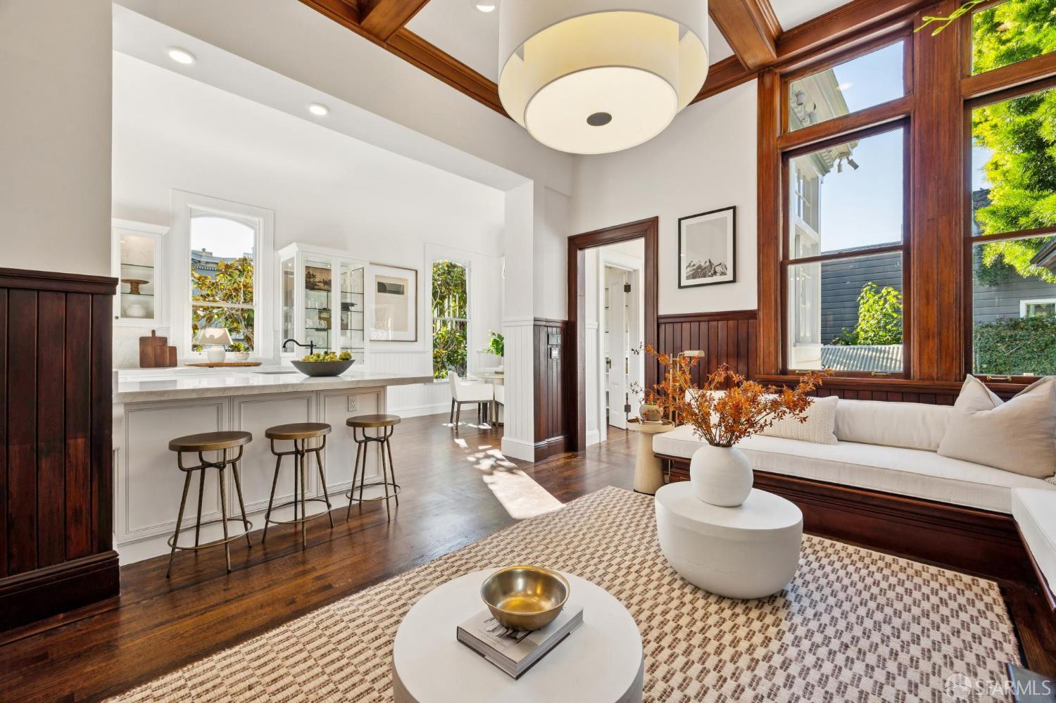 2101 Divisadero Street