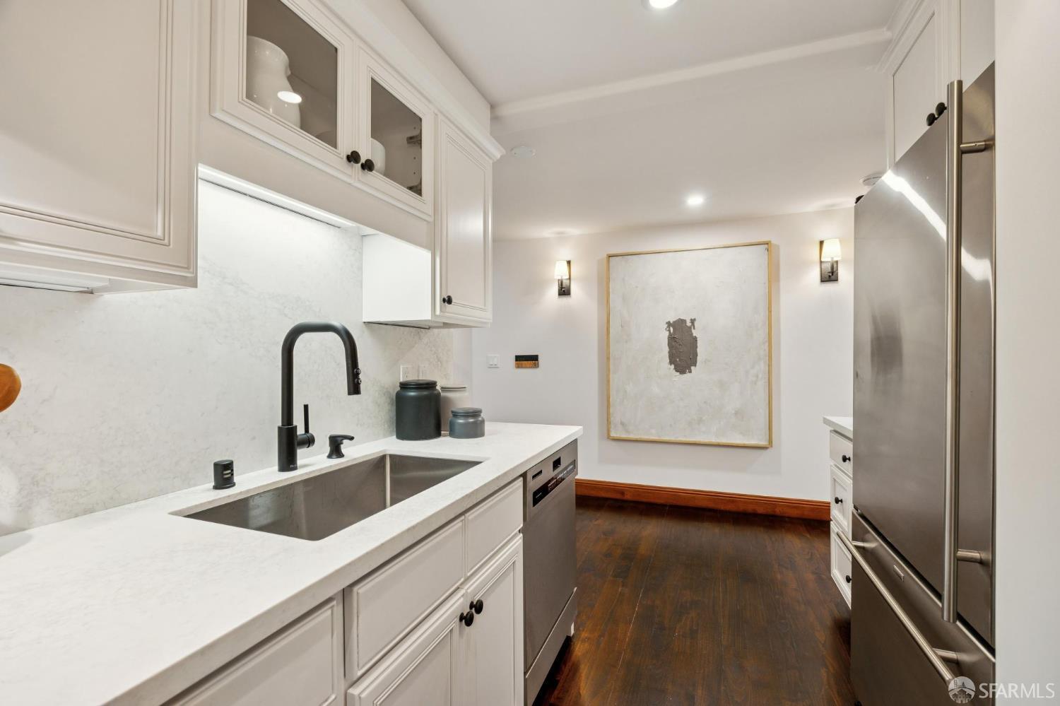 2101 Divisadero Street