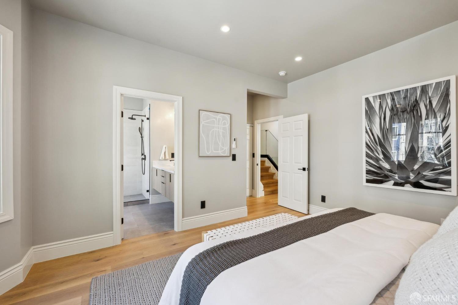 1029-1031 Jackson Street