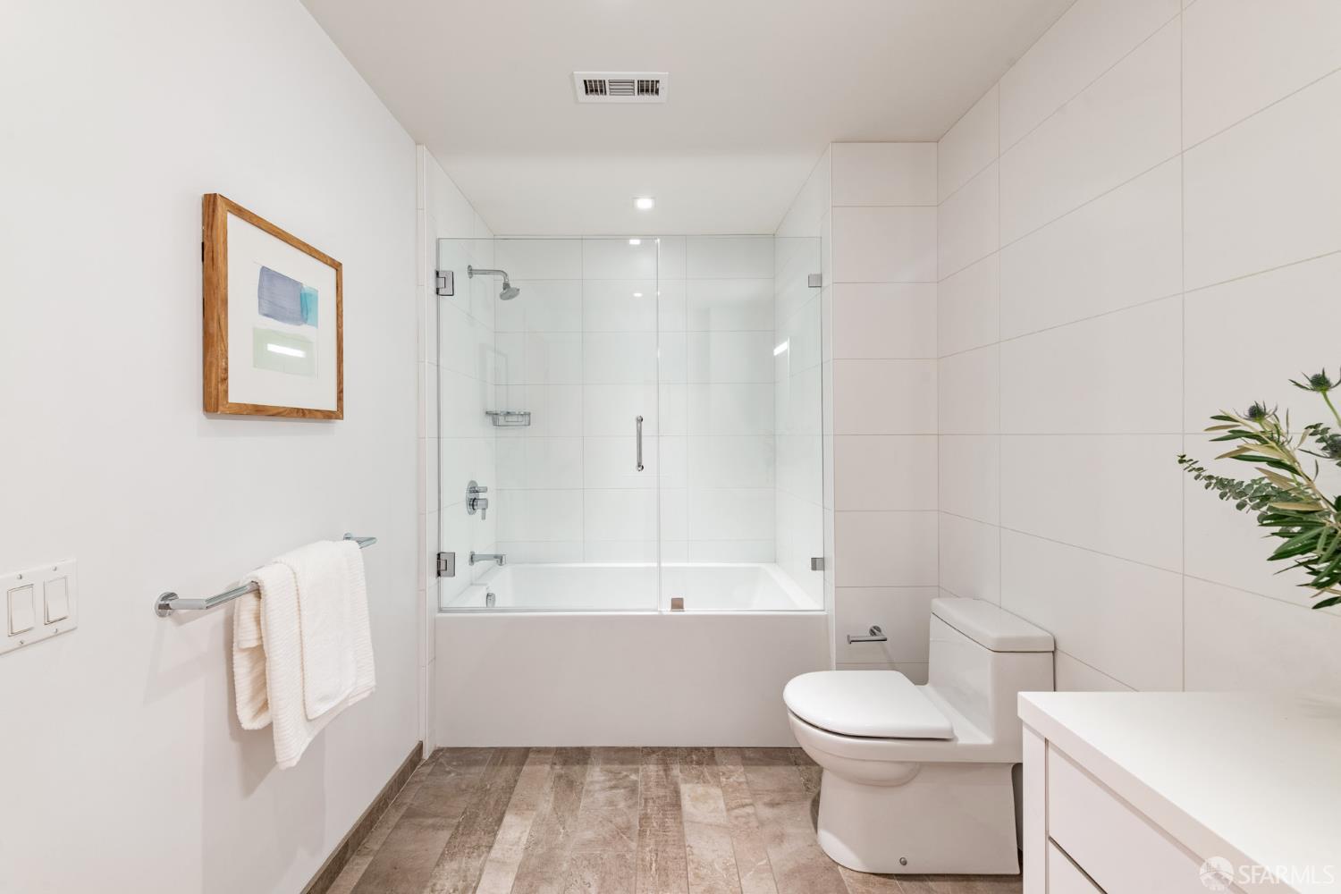 1450 Franklin Street # 607