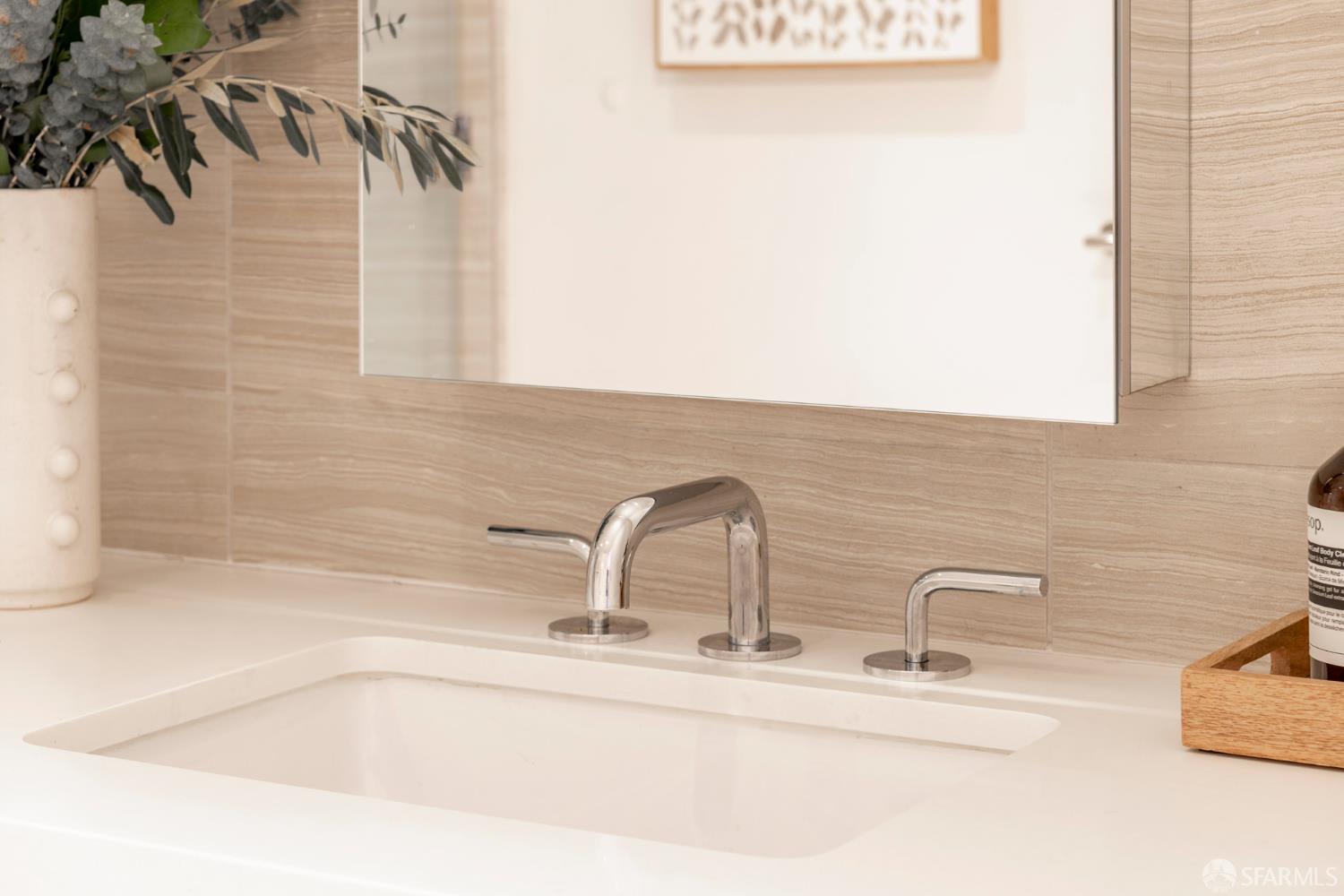 1450 Franklin Street # 607