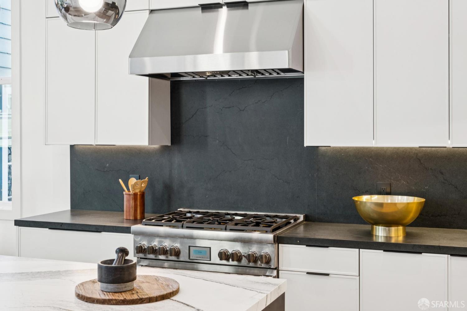 626-628 Shotwell Street