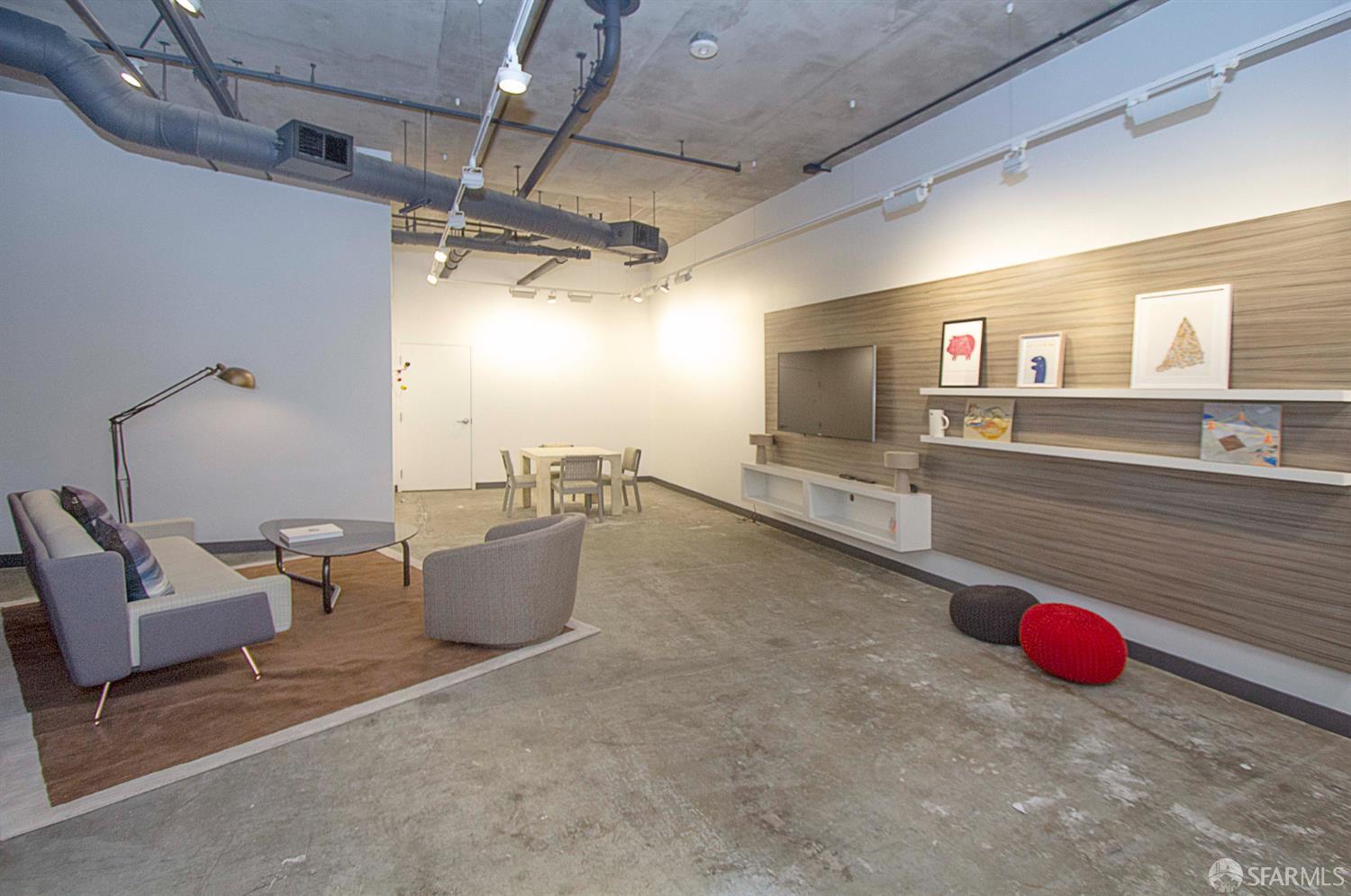 45 Bartlett Street # 516