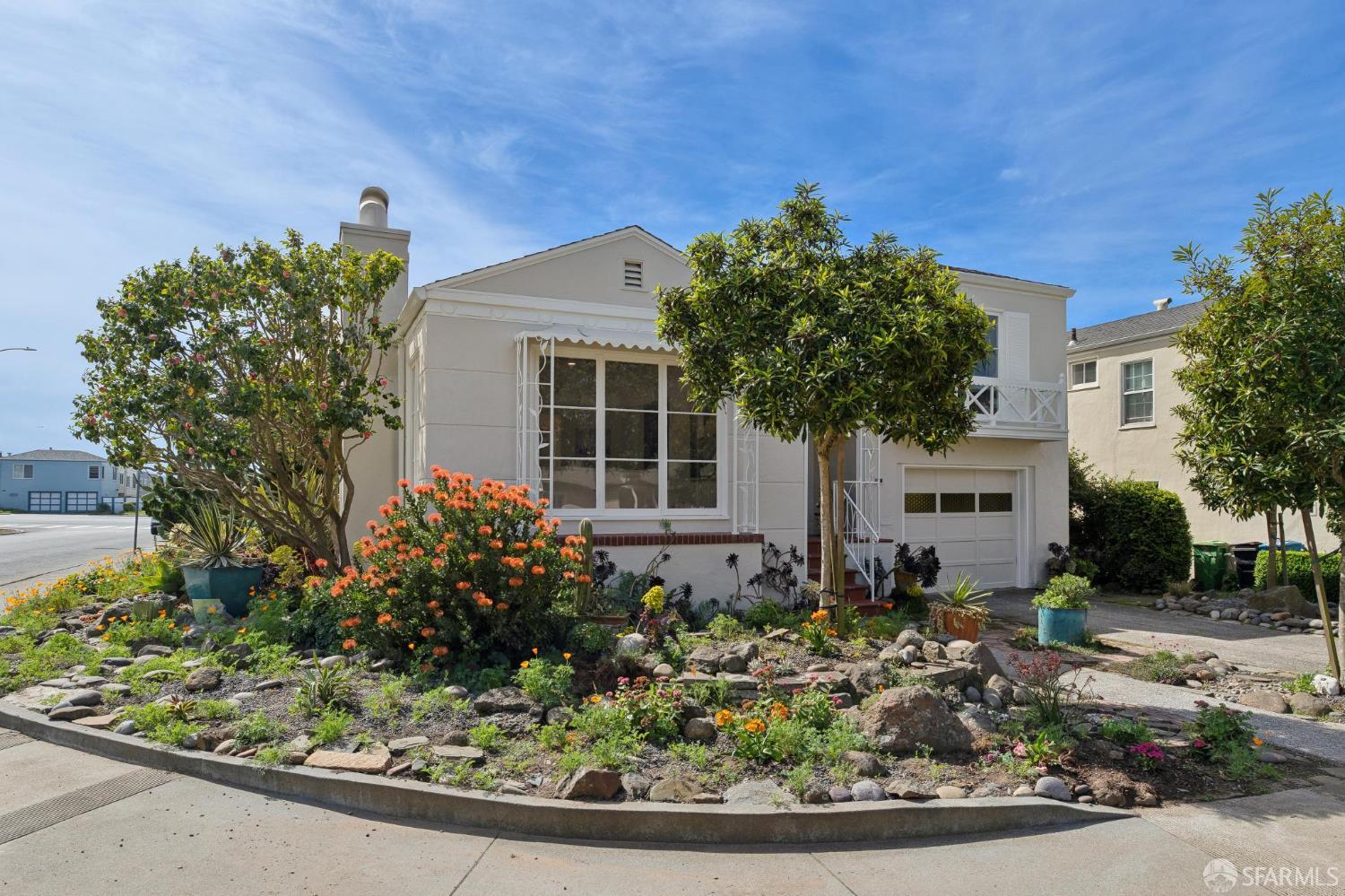 301 Crestlake Drive