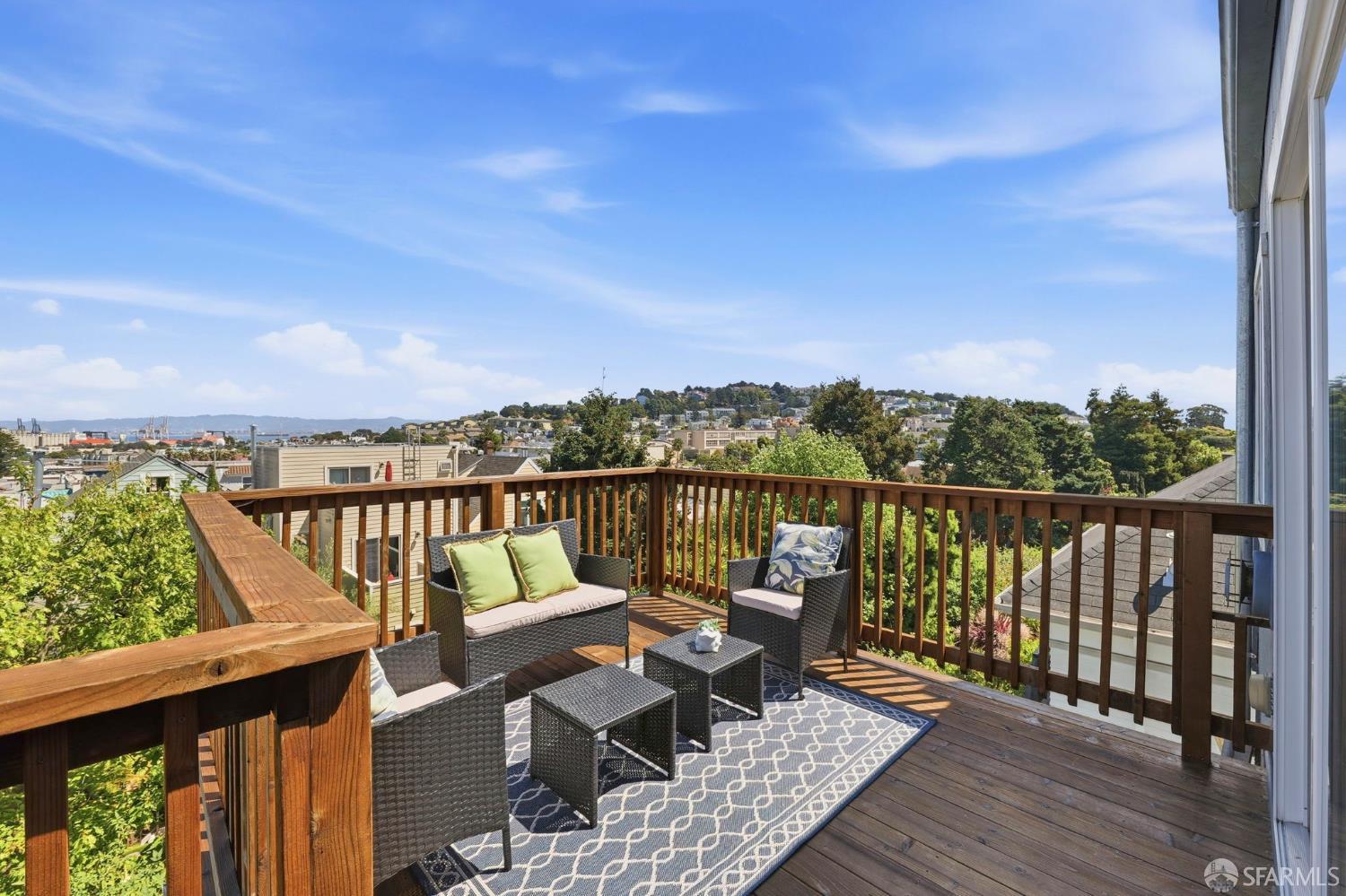 1770-1772 Quesada Avenue