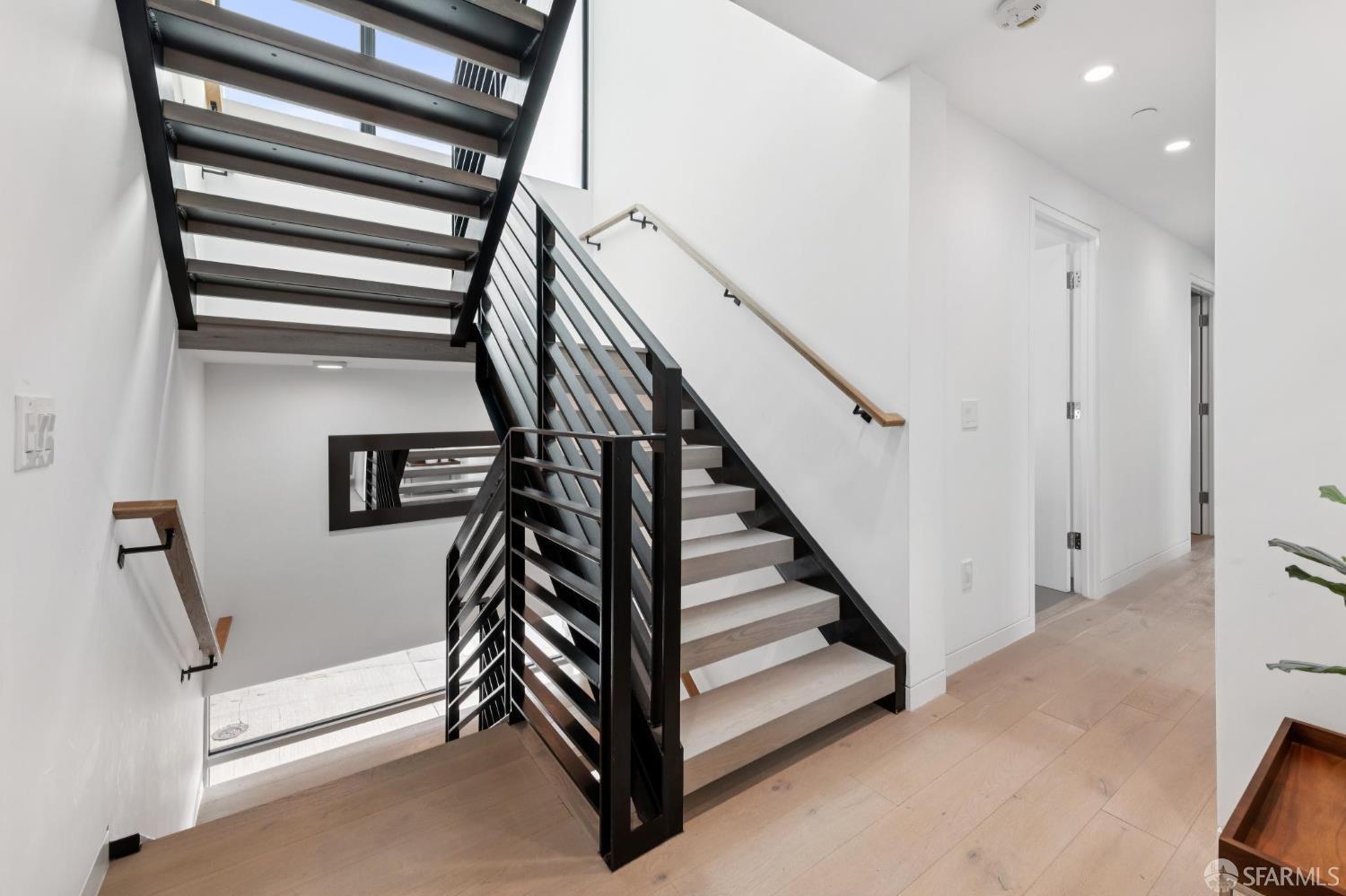 295 Coso Avenue