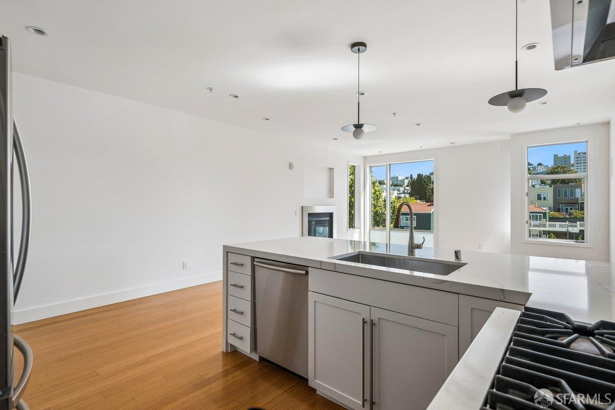 1738 Lombard Street # 5