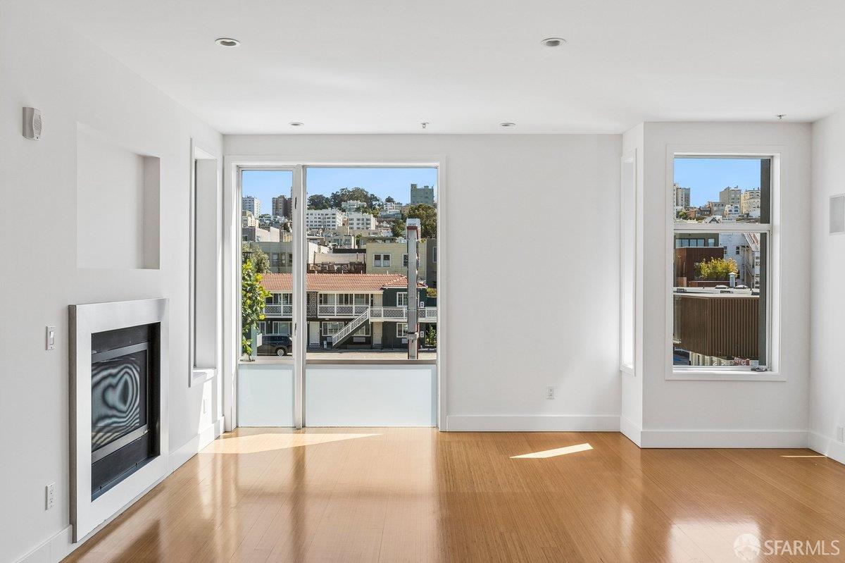 1738 Lombard Street # 5