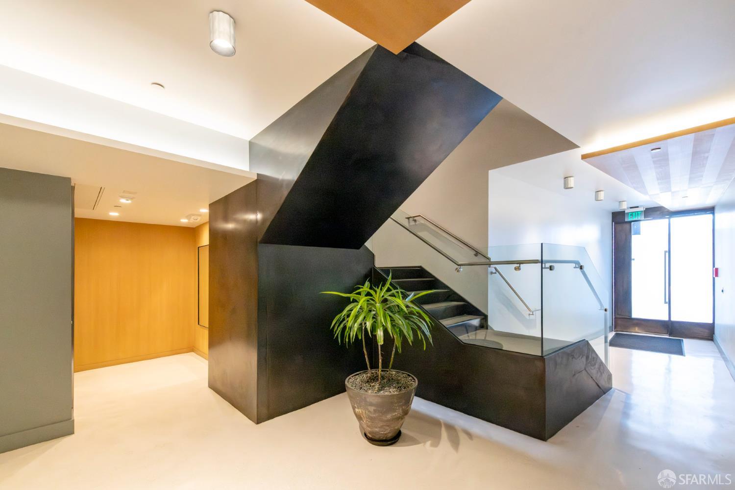 131 Missouri Street # 301