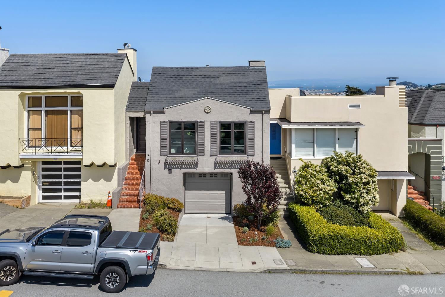701 Teresita Boulevard