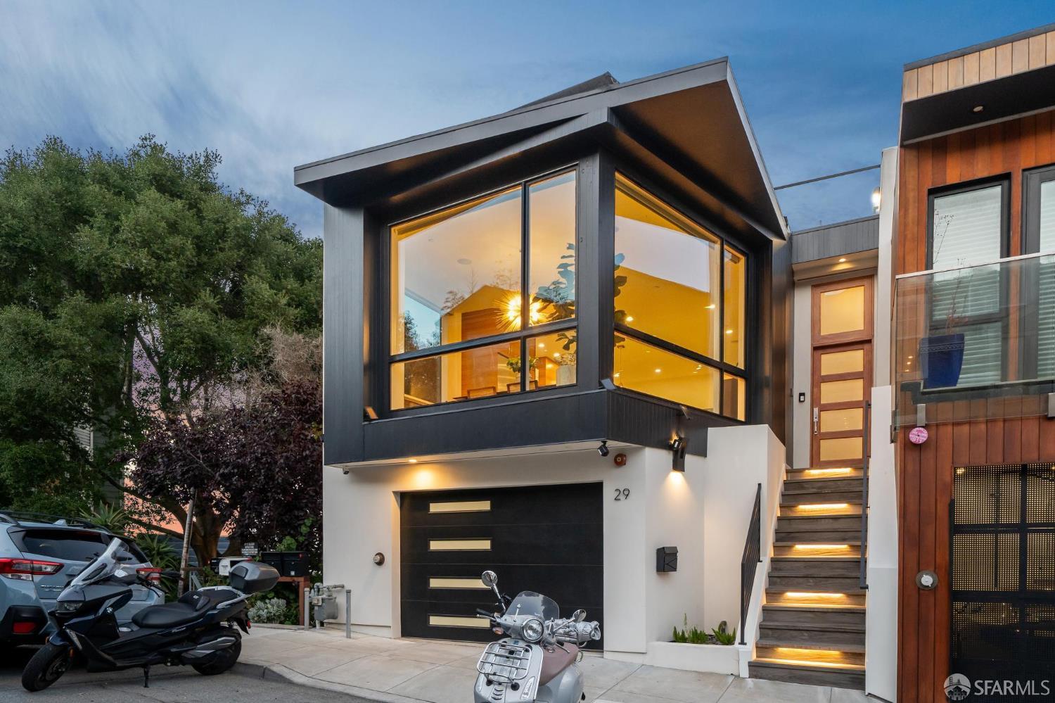 29 Joy Street