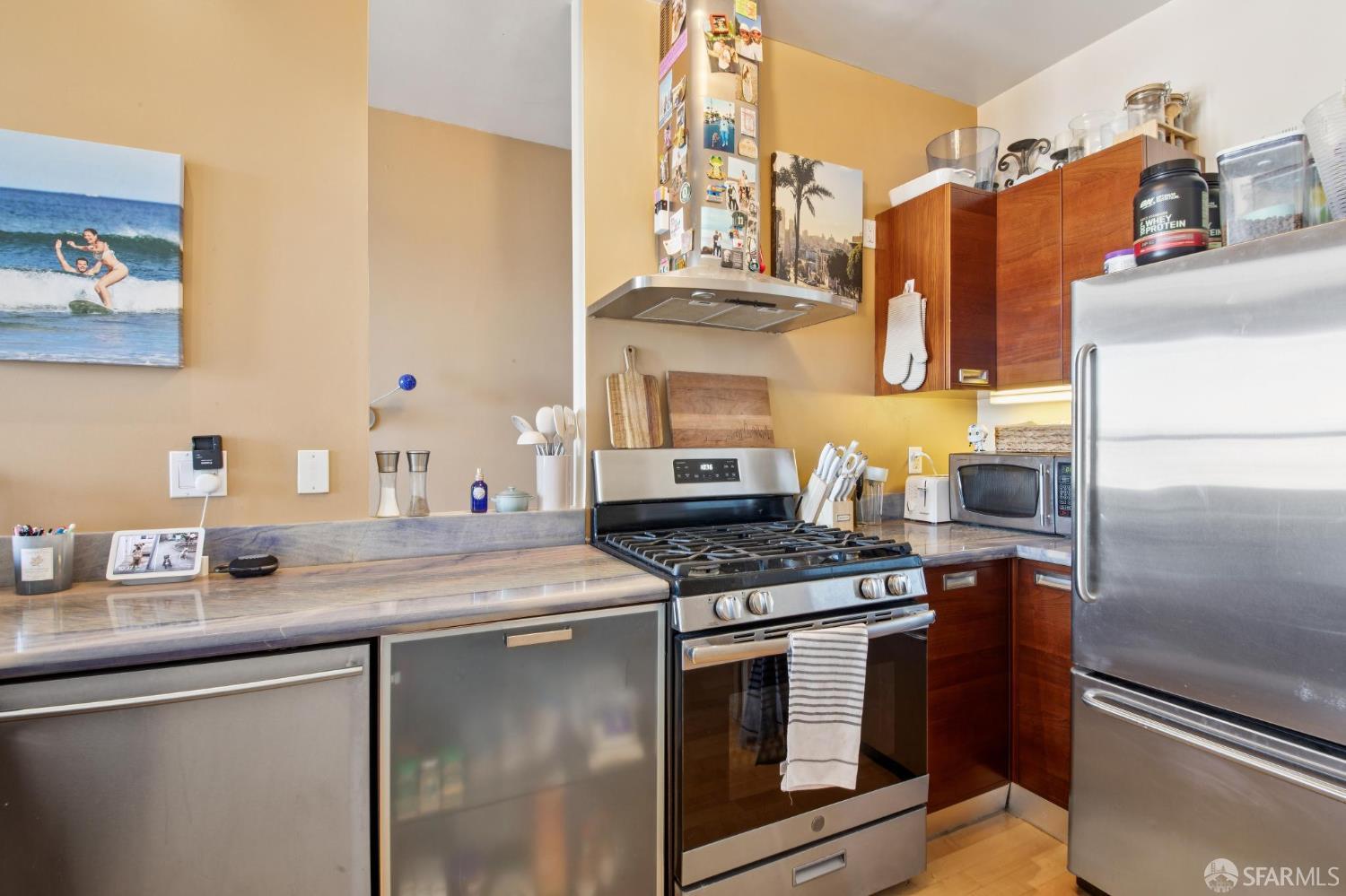 12 Reno Place