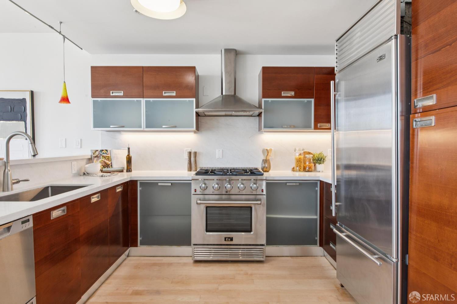 12 Reno Place