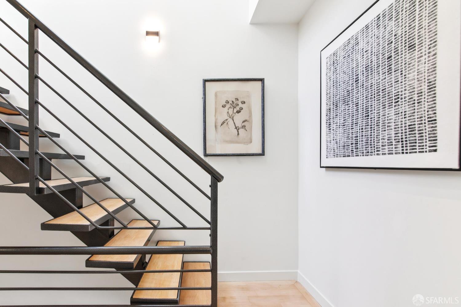 12 Reno Place