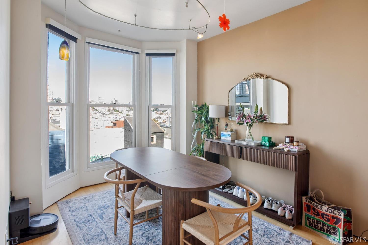 12 Reno Place