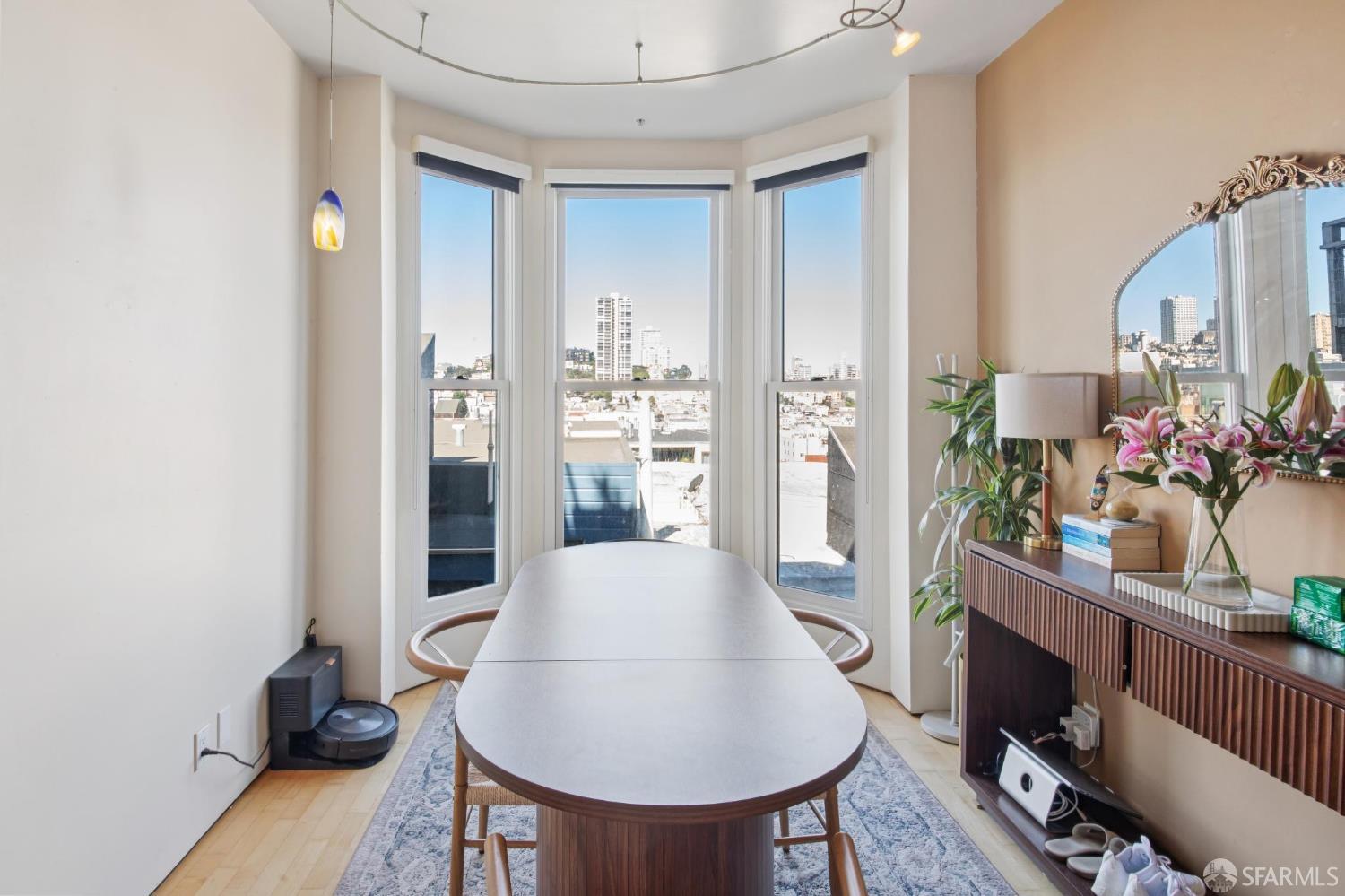 12 Reno Place