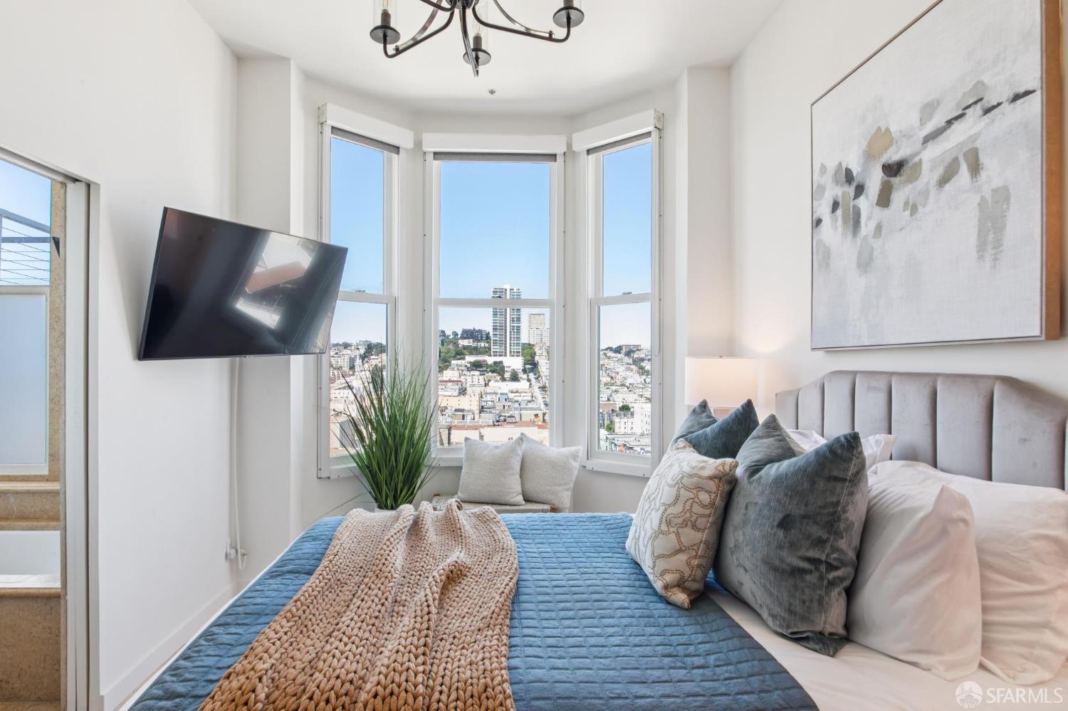 12 Reno Place