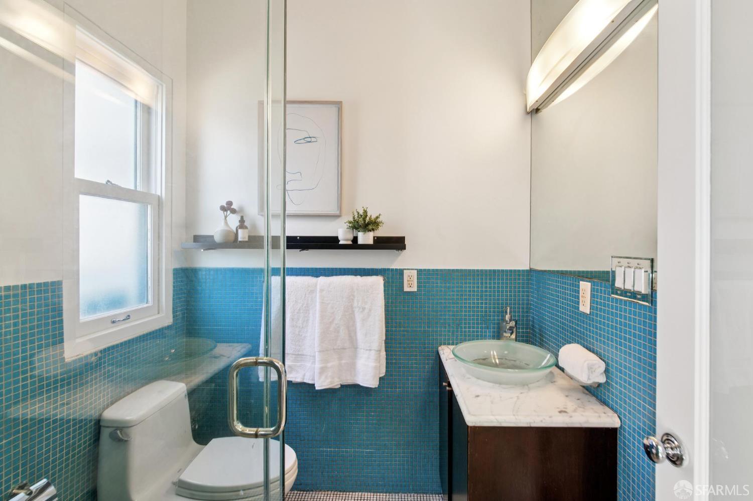 12 Reno Place