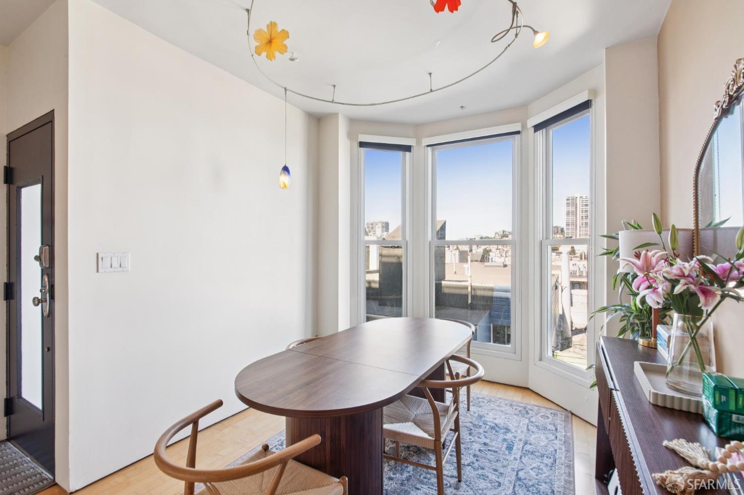 12 Reno Place