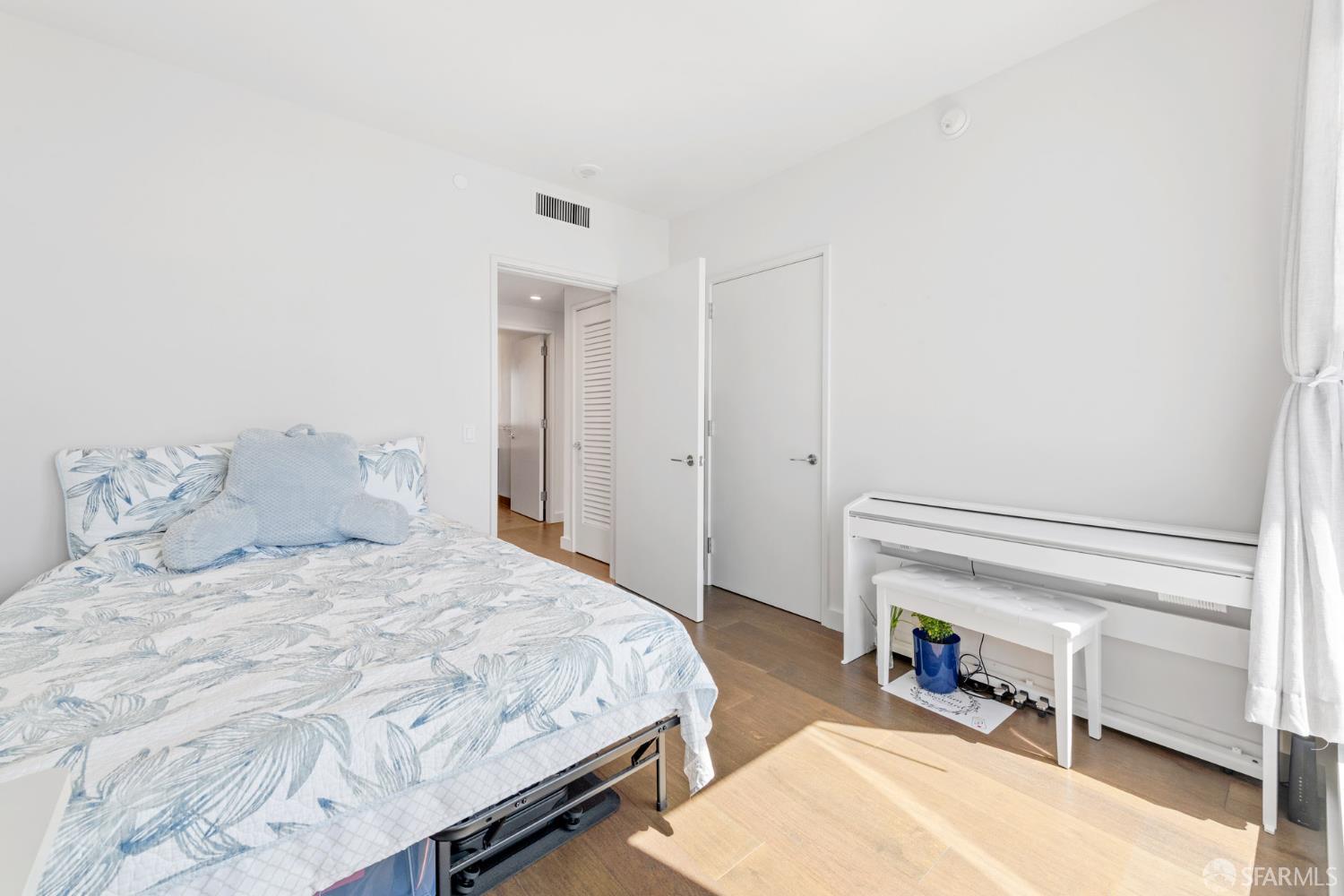 488 Folsom Street # 4406
